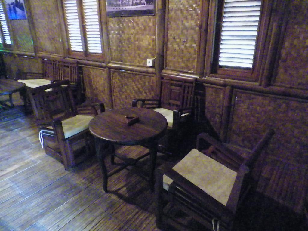 Villa Kampung Karuhun Sutan Raja Bandung Phòng bức ảnh