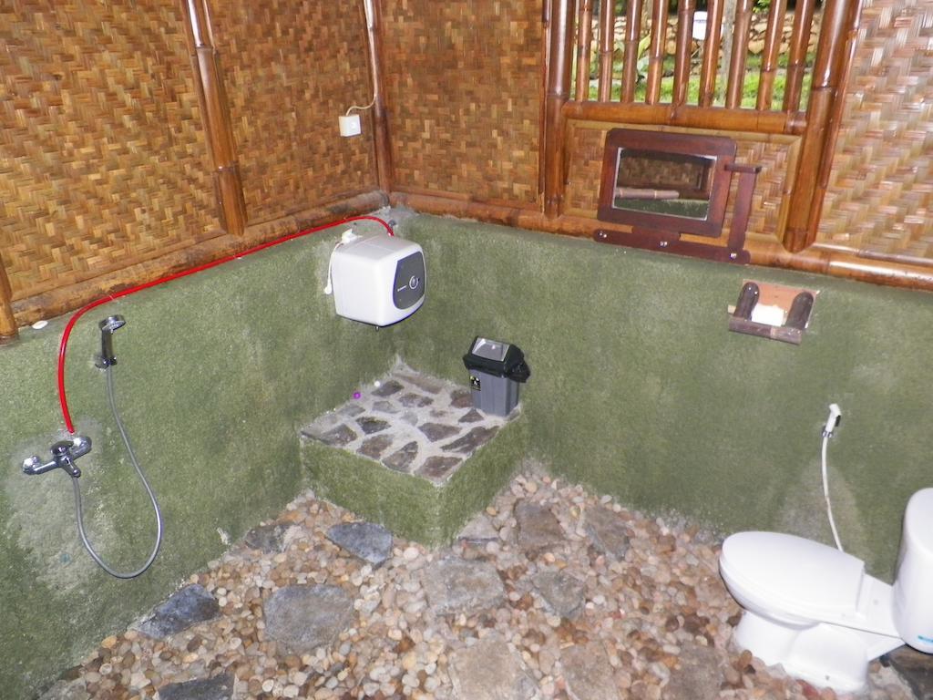 Villa Kampung Karuhun Sutan Raja Bandung Phòng bức ảnh